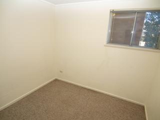 Bedroom 2 (2010-08-19)