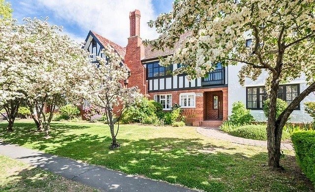 4/11 Bourke Street, ACT 2600