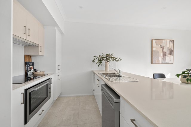 33A Patrina Circuit, NSW 2540