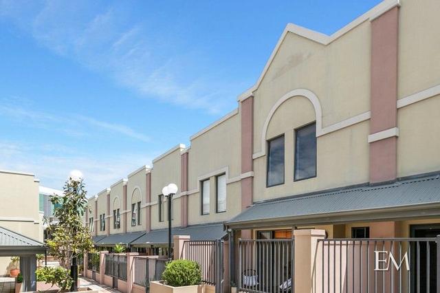 68/1 Station  Street, WA 6008