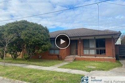 24 Oak Grove, VIC 3171