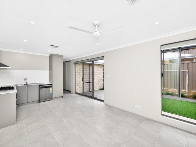 6 Scala Retreat, WA 6065