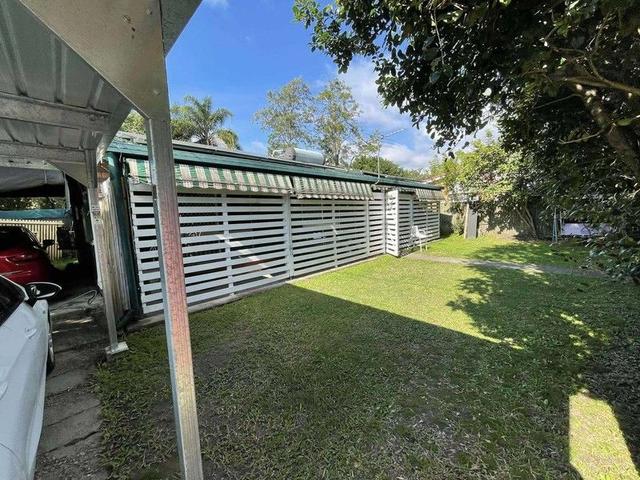 11 Brentford Road, QLD 4205