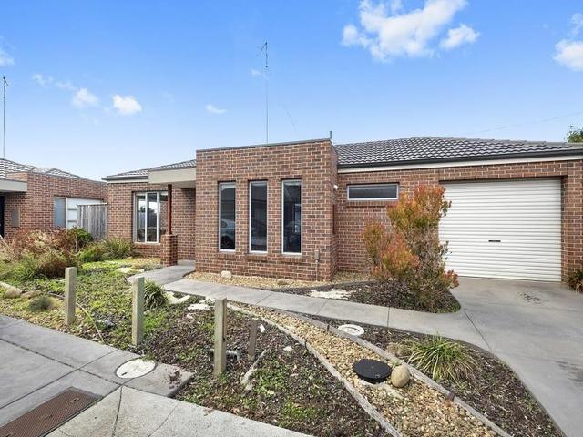 2/6 Nikola Court, VIC 3216