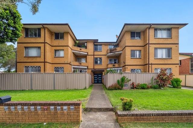 2/41-43 Rosemont Street, NSW 2196