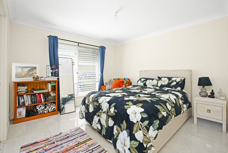 https://images.allhomes.com.au/property/photo/e6425a3f5b7cd79b106faf6f7148d68c_hd.jpg