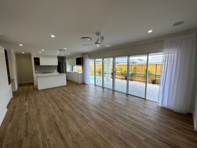 69 Foreshore Street, QLD 4209