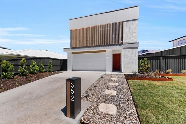 352 Canvey Road, QLD 4055