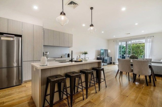 202/103 Bay Street, VIC 3186