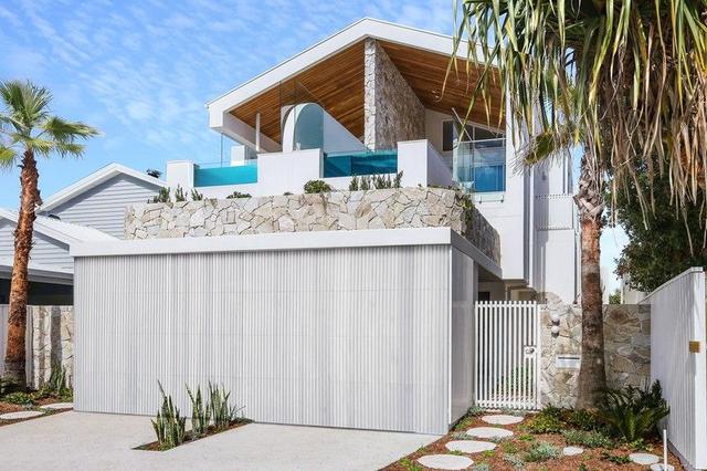 48B Third Avenue, QLD 4221