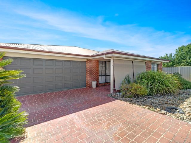 44 Hermitage Drive, NSW 2646