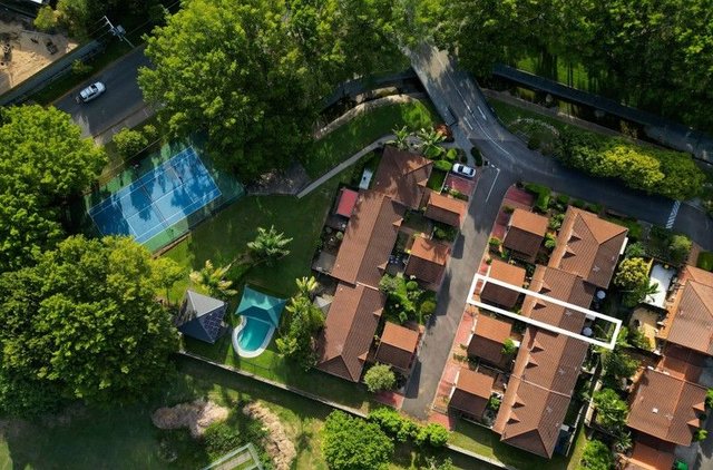 10/49 Colac Street, QLD 4031