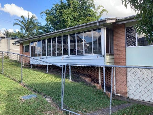 33 Caledonian Hill, QLD 4570