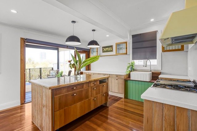 21 Kerr Avenue, QLD 4215