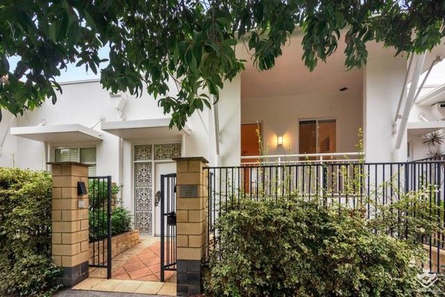 ID:21149021/6 Merthyr Road, QLD 4005