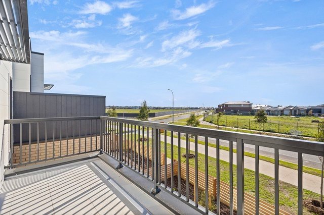 1/57 Medallion Boulevard, VIC 3029