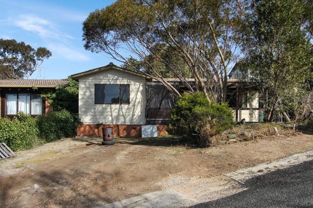 9 Giwang Street, NSW 2630