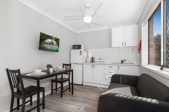2/10 Coachwood Close, QLD 4113