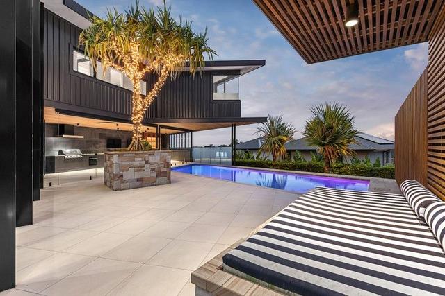 14 Premier Terrace, QLD 4035