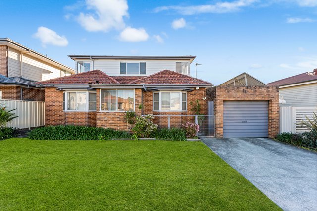 8 Foley Street, NSW 2500