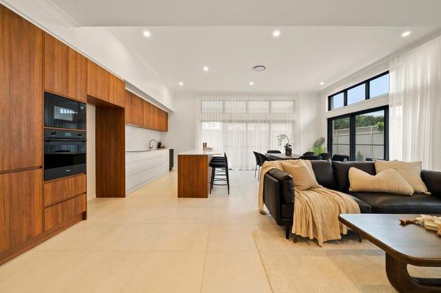 2/9 Adams Avenue, QLD 4220