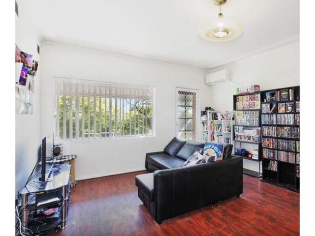 8/6 Kresser Grove, NSW 2193