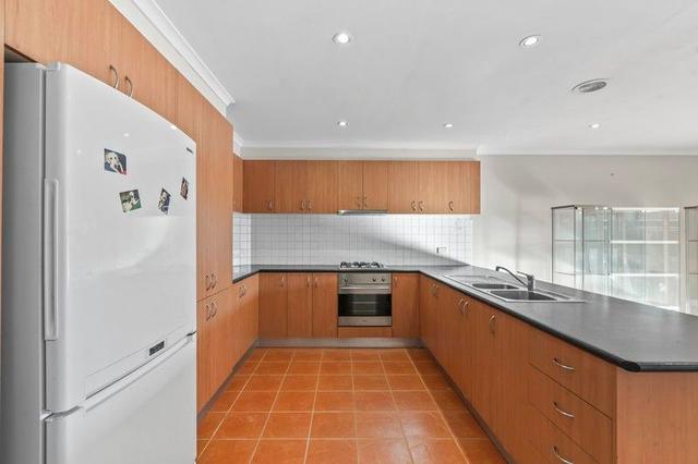 6 Parer Way, VIC 3064