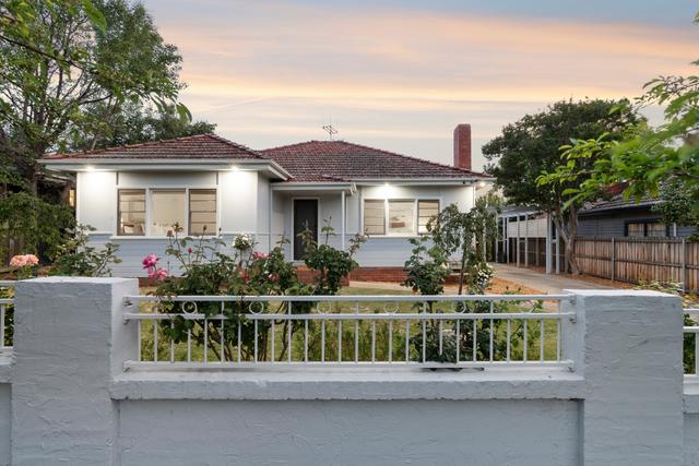 12 White Avenue, NSW 2620