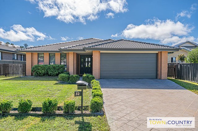 32 Albion Close, NSW 2350