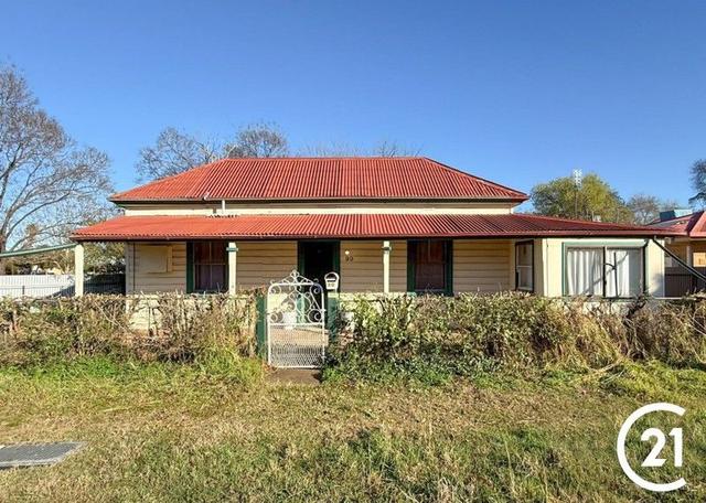 90 Farnell Street, NSW 2871