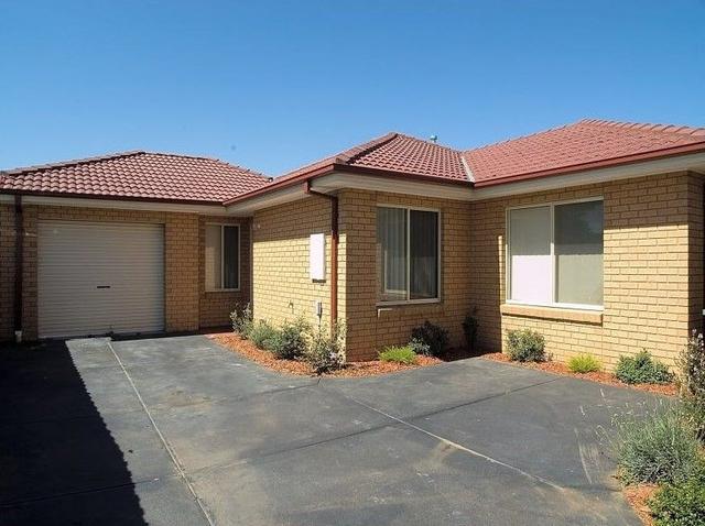 2/40 Lily Street, VIC 3019