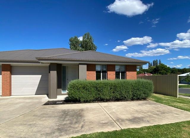 2a Royce Crescent, NSW 2641