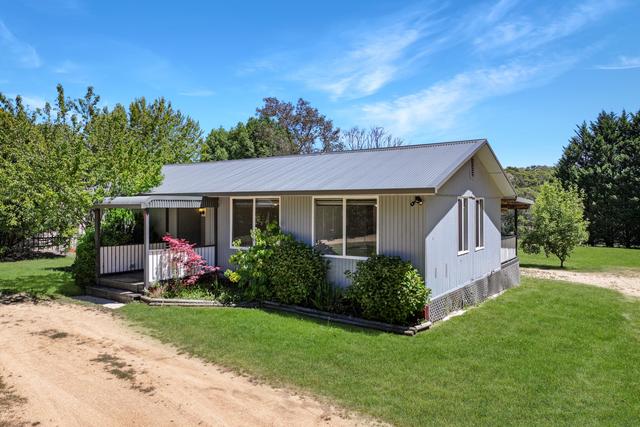 8 Seymour Street, NSW 2622