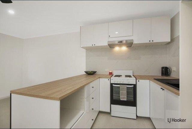 2/45 Third Avenue, QLD 4221