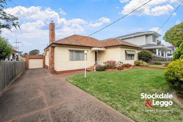 5 Pines Grove, VIC 3046