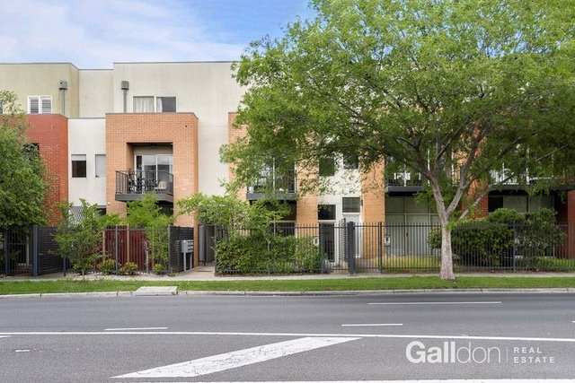 2/18 Wests Road, VIC 3032