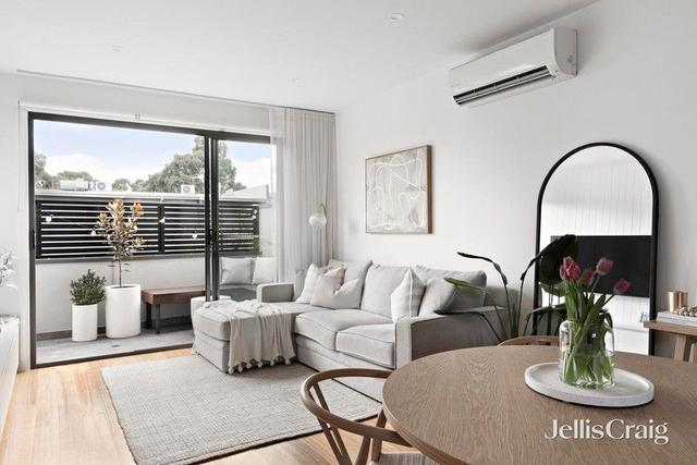 4/3 McCracken Avenue, VIC 3044