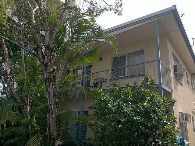 4/6 Woolcock Street, QLD 4700