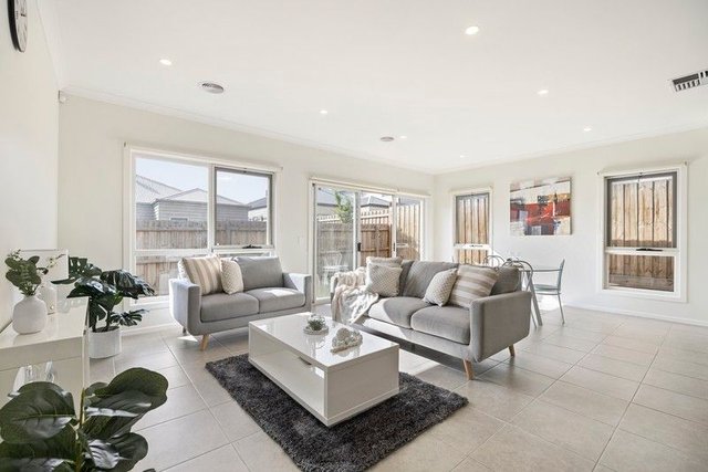 89 Crowlands Circuit, VIC 3338