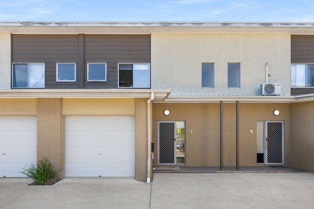 8/8 East Street, QLD 4114