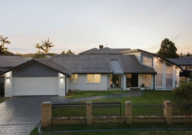 15 Regency Place, QLD 4152