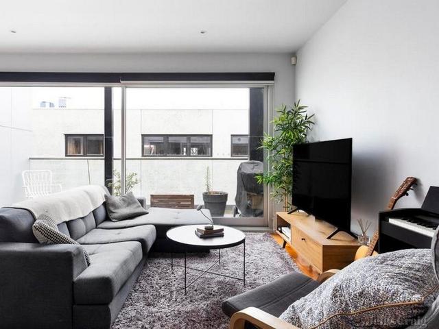 9 Curzon Place, VIC 3051