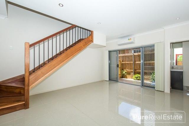 2/11 Blackburn Lane, QLD 4105