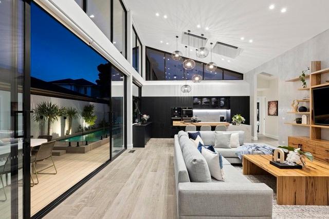10 Bronte Court, VIC 3188