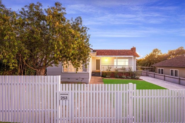 253 Butt Street, NSW 2640