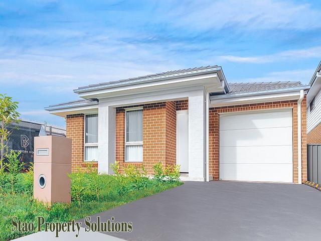 6 Starling St, NSW 2570