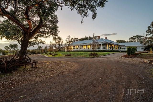 49 Strathtulloh Circuit, VIC 3338