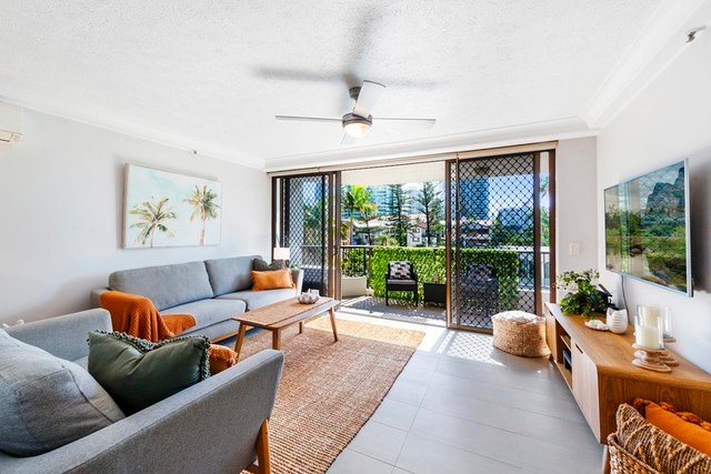 202/5 Enderley Avenue, QLD 4217