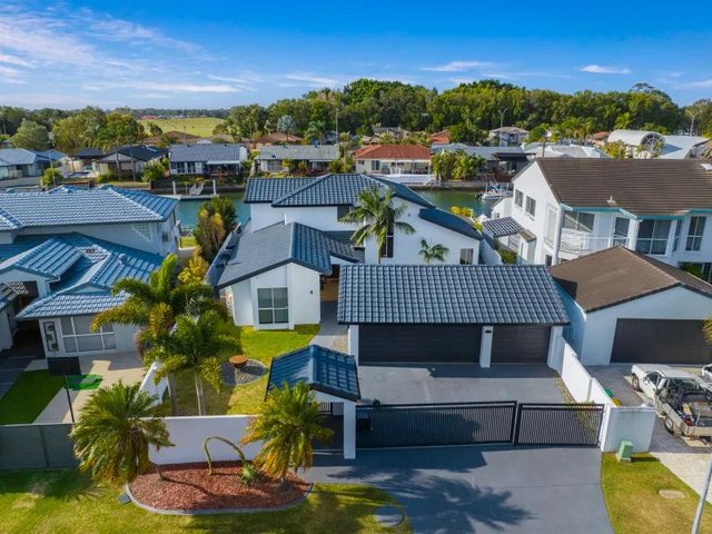 59 Pebble Beach Drive, QLD 4216
