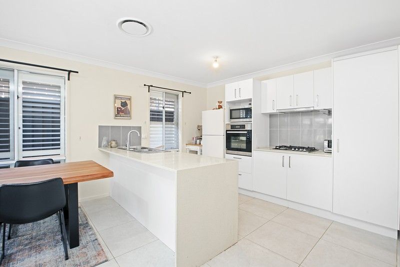 https://images.allhomes.com.au/property/photo/e83f1a9ae03456d98f612b8b8581ce2e_hd.jpg